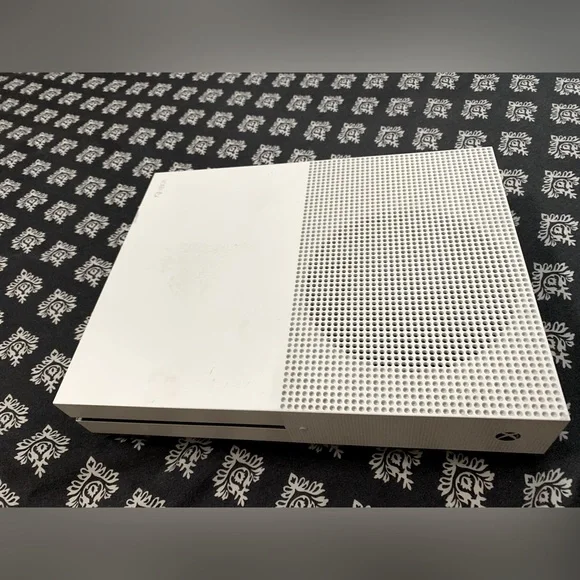 Xbox One Bundle - Picture 3 of 6